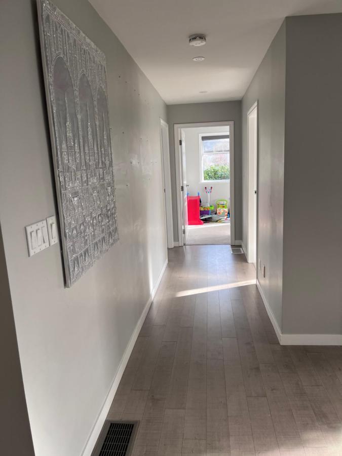 Quiet Three Bedrooms House Victoria