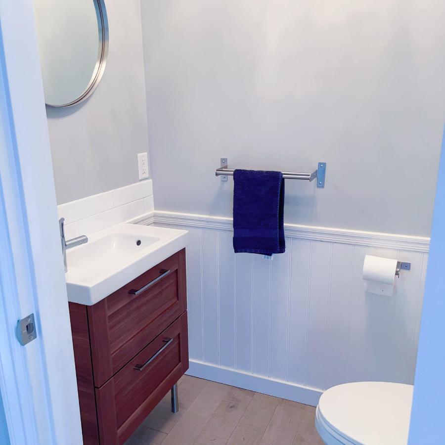 Quiet Three Bedrooms House Victoria